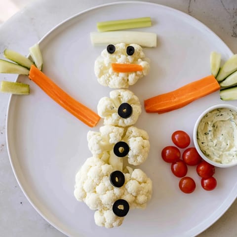 Snowman Crudités with Dip